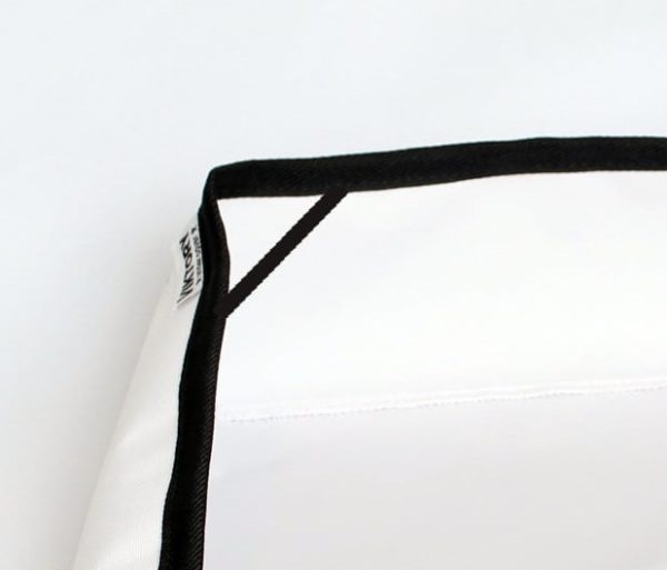 White sunlight protection cover with elastic band in the corners